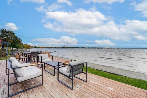 Modern Lake Champlain Villa with Spa