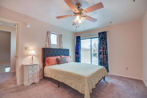 Albuquerque Getaway with Sandia Mountain Views! in Tijeras, USA