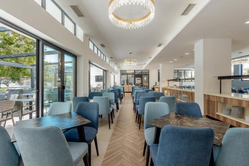 大堂, Depadans Hotela TALIA in 新海爾采格