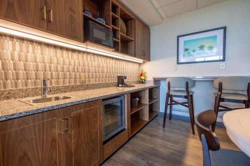 516443076 Drury Plaza Hotel Orlando - Disney Springs Area