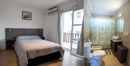 Three-Bedroom Apartment image 5