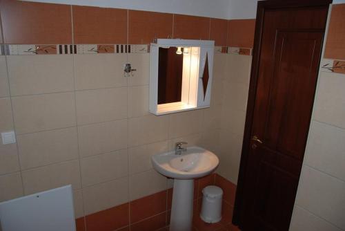 Nikos Apartments - image 6