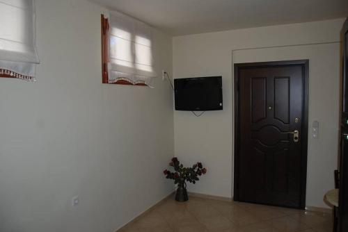 Nikos Apartments - image 11
