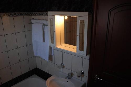 Nikos Apartments - image 8