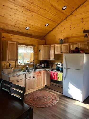 McDonald Cabin #2 next to YNP in Sphinx, USA