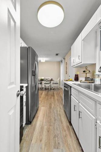 The Chestle House - Updated Ranch with 3 King Beds in Peachtree City (GA)