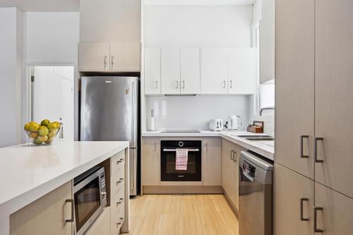 Konyha, Swainson at Del Monte in Henley Beach