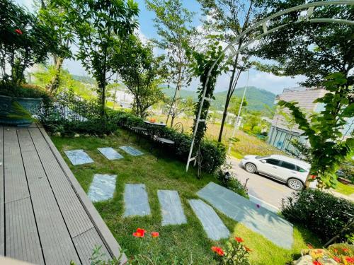 Three-Bedroom Villa image 2