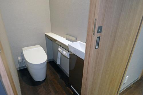 Superior Twin Room image 3