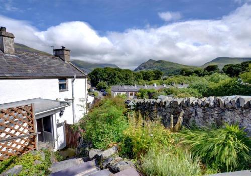 . Jentrea Cottage