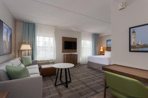스테이브리지 스위트 웨스트 세네카 바이 IHG