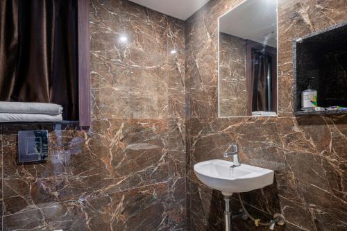 Superior Double Room image 3
