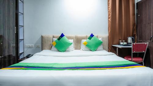 Standard Double Room image 4