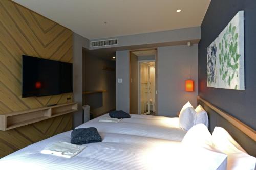 Deluxe Twin Room image 5