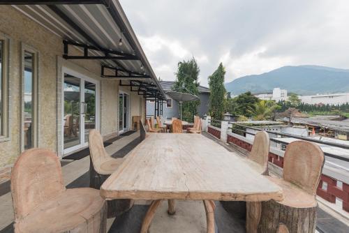 Facilities, Urbanview Hotel Anggrek Puncak by RedDoorz near Cipanas Factory Outlet