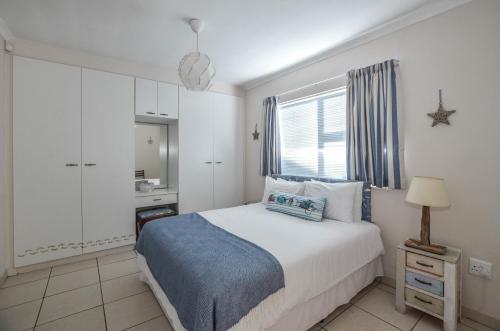 9 on Dolfyn, Yzerfontein (foto 10)