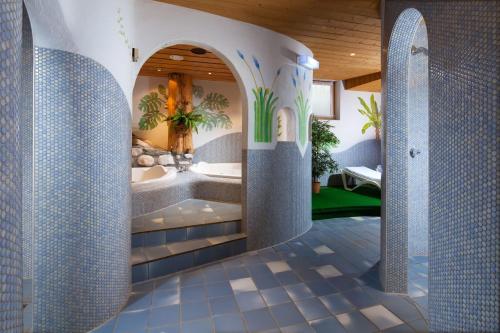 Hotel-Gasthof Nutzkaser - image 3