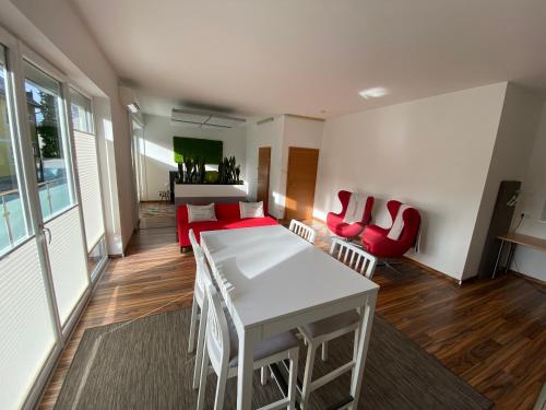 „1. SALZBURG work & sleep luxury apartment“ für arbeiten & wohnen !, Salisburgo (foto 7)