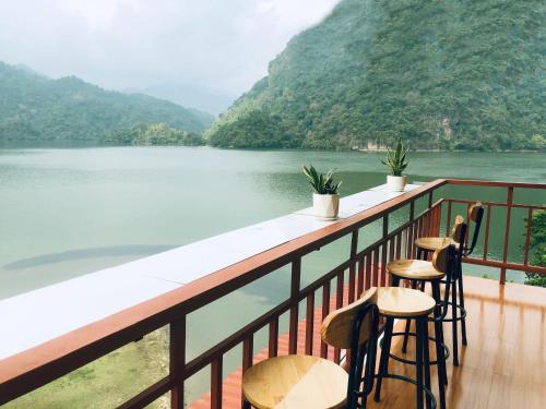 Vista/Panorama, Nhà Nghỉ Sơn Lâm - Ba Bể lake Best view (Nha Nghi Son Lam - Ba Be lake Best view) in Ba Be