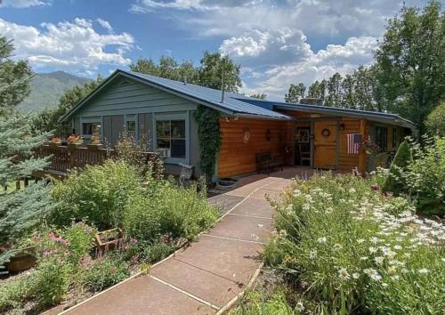 Country Sunshine Bed and Breakfast - Accommodation - Durango