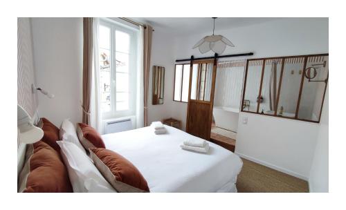 Maison Charmeilles - La suite Fronsac - Accommodation