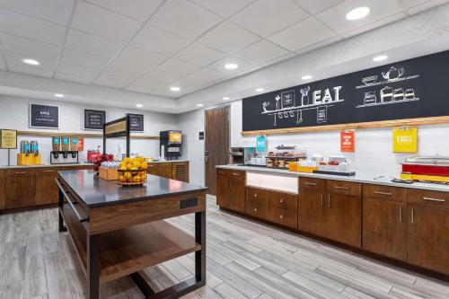 Hampton Inn & Suites Richmond in Richmond, USA