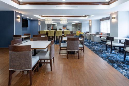 Hampton Inn Titusville/I-95 Kennedy Space Center - image 6