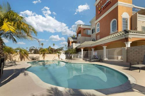 Comfort Suites Oceanside Camp Pendleton Area - image 12
