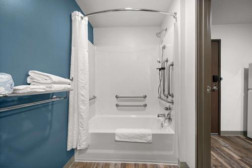 QUEEN SUITE TWO QUEEN BEDS ACCESSIBLE