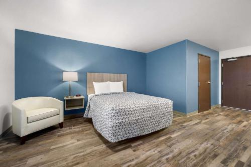 WoodSpring Suites Dearborn Detroit