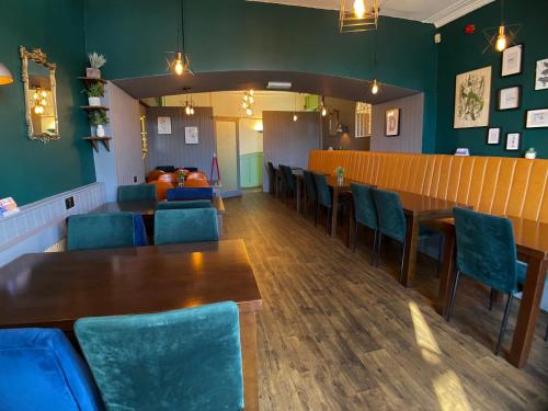 The Lawns Hotel - image 4