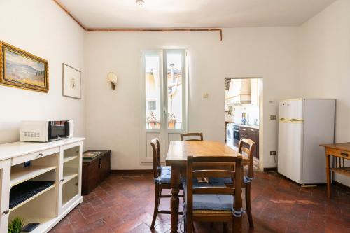 Servi 39 - Innocenti - image 7