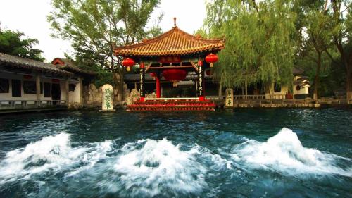 濟南魯能貴和洲際酒店(原濟南貴和皇冠假日酒店) Intercontinental Jinan City Center - previous Crowne Plaza Jinan City Center