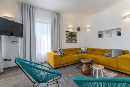 Zen in Pula with 4 bedrooms and 3 bathrooms in Vintijan