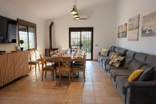 Casa Rural Alés (Casa Rural Ales) in Riogordo