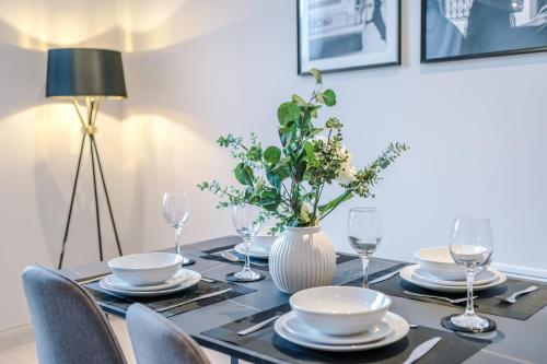 Modern & Stylish Central Home in Leeds Sleeps 5 by PureStay, Leeds (Foto 6)