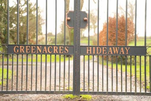 Hideaway Cottages - Greenacres Estates