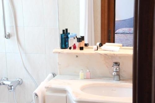 Termini Beach Hotel & Suites