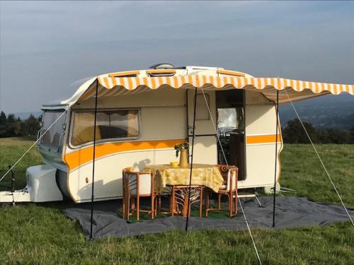 The Mighty Atom - 1976 2 berth Safari Retro Caravan