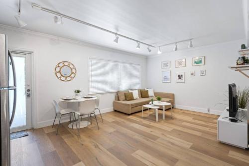Charming Apartment near Las Olas Blvd in Fort Lauderdale, USA
