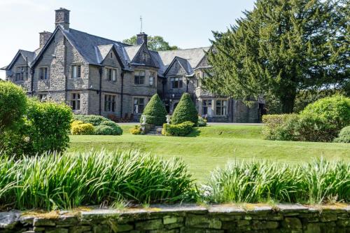 Maes Manor Country Hotel