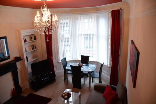 Townhead Apartments Glasgow Airport - image 12