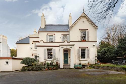 Exterior view, Mossley Hill Retreat in Garston