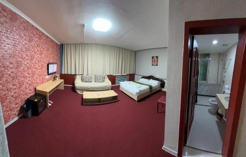 Zolotoi Drakon Hotel in Almaty
