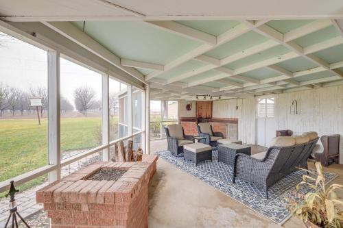 Peaceful Artesia Vacation Rental with Orchard Views! in 阿蒂西亞