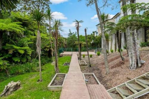 Grand Retreat with spa pool and parking, Auckland (zdjęcie 7)
