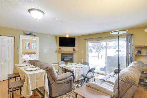 First-Floor Big Sky Condo with Hot Tub! in Big Sky, USA