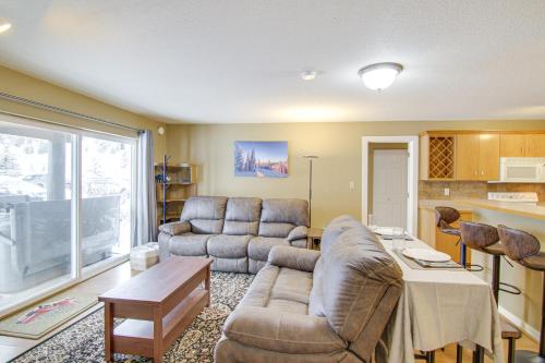 First-Floor Big Sky Condo with Hot Tub! in Big Sky, USA