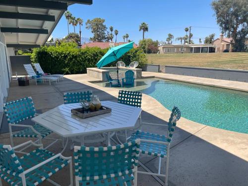 28 day minimum Luxury Joyful Desert in Palm Desert, USA