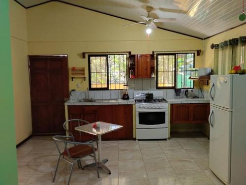House in Cuajiniquil ,Belen de nosarita in Hojancha
